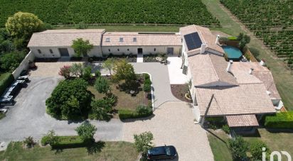 Domaine 12 pièces de 385 m² à Saint-André-de-Cubzac (33240)