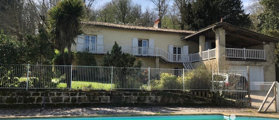 Maison de campagne 9 pièces de 250 m² à Libourne (33500)