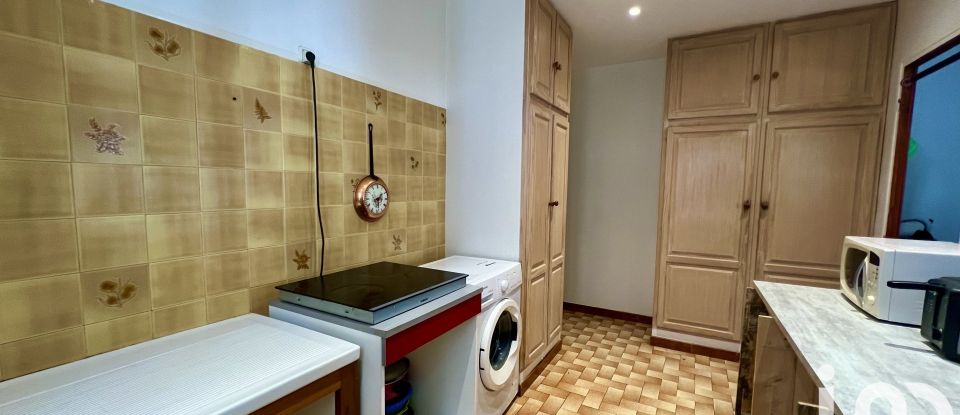 Appartement 4 pièces de 60 m² à Collobrières (83610)