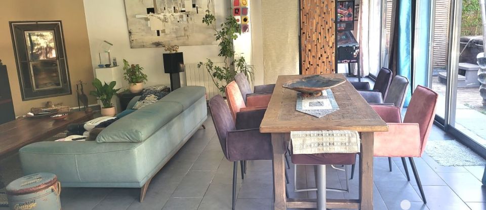 Traditional house 6 rooms of 190 m² in Baillargues (34670)