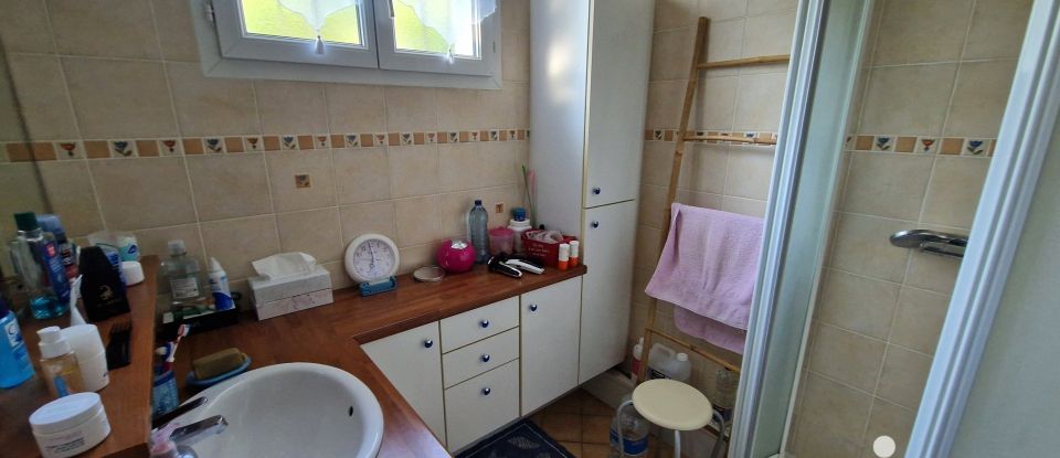 Maison 5 pièces de 118 m² à Serres-Morlaàs (64160)