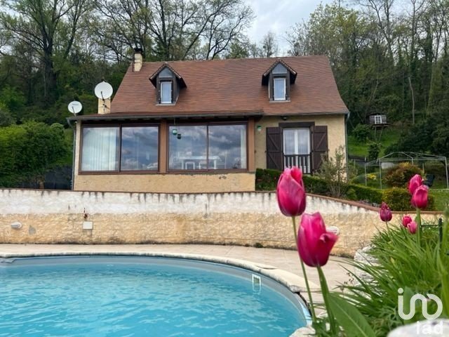 Maison 4 pièces de 120 m² à Sainte-Foy-la-Grande (33220)