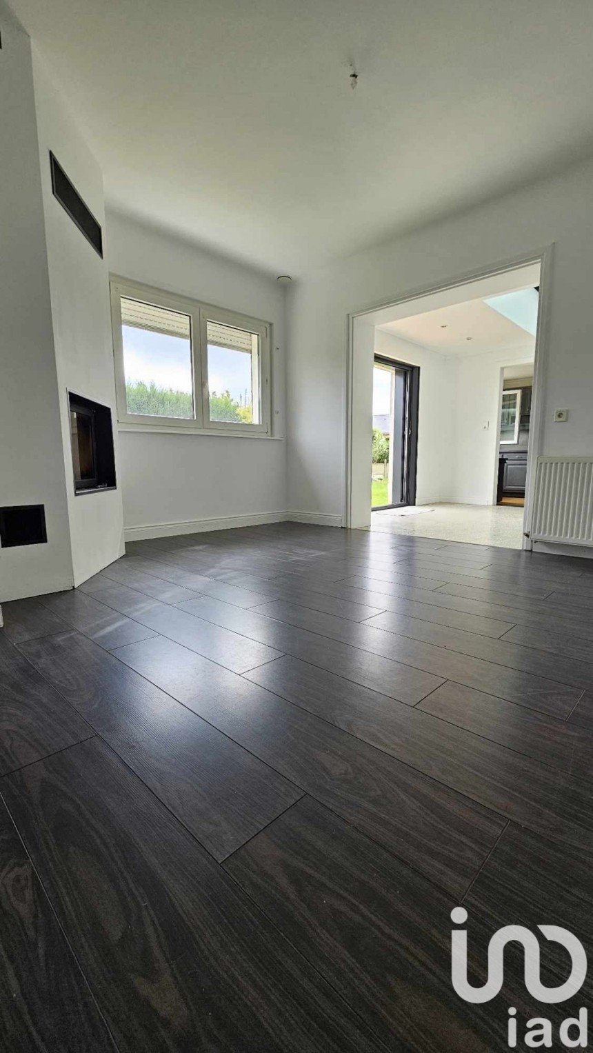 Maison 5 pièces de 110 m² à Béthune (62400)