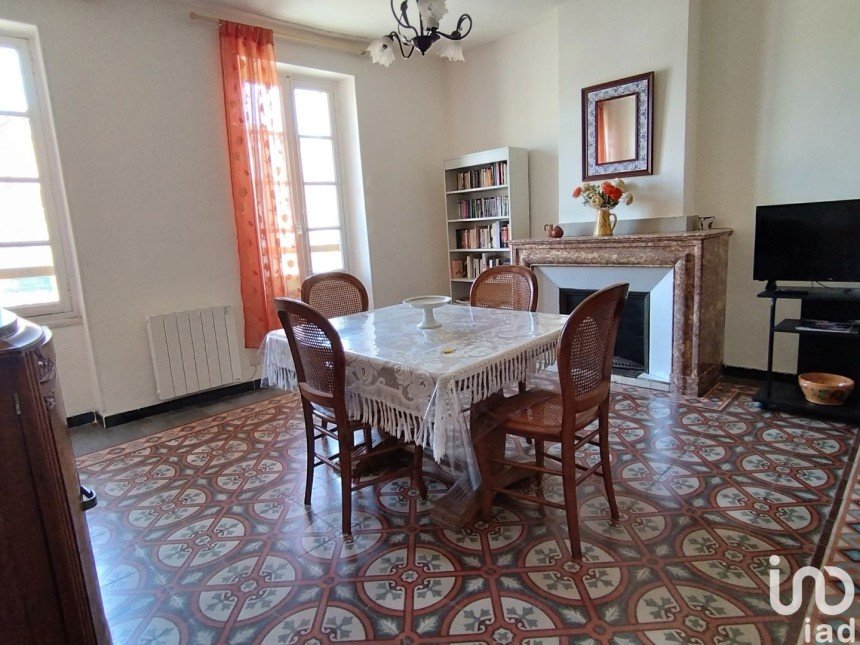 House 6 rooms of 124 m² in Salses-le-Château (66600)