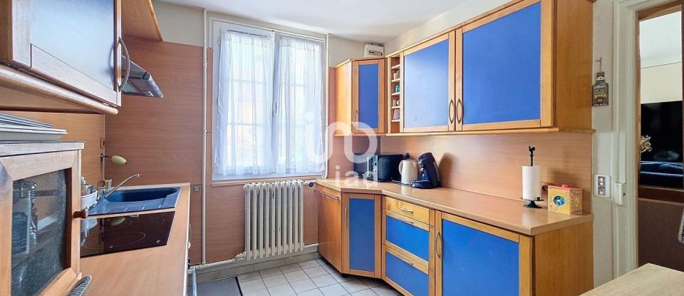 Maison 6 pièces de 125 m² à Gretz-Armainvilliers (77220)