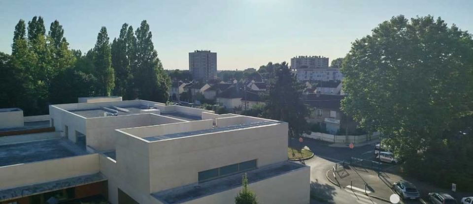 Apartment 6 rooms of 97 m² in Pontoise (95300)