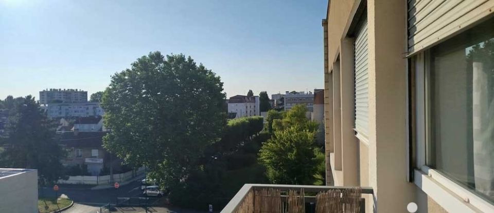 Appartement 6 pièces de 97 m² à Pontoise (95300)