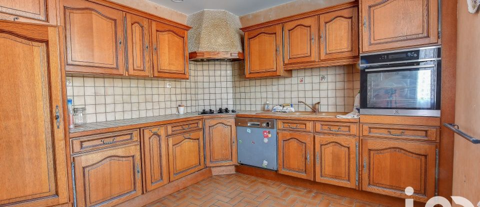 Traditional house 5 rooms of 87 m² in Panazol (87350)