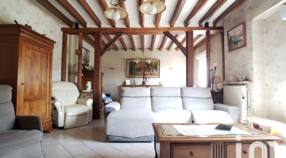 Maison 5 pièces de 130 m² à Briosne-lès-Sables (72110)