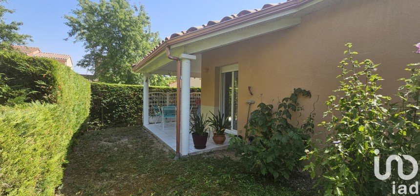 Traditional house 3 rooms of 54 m² in Péchabou (31320)