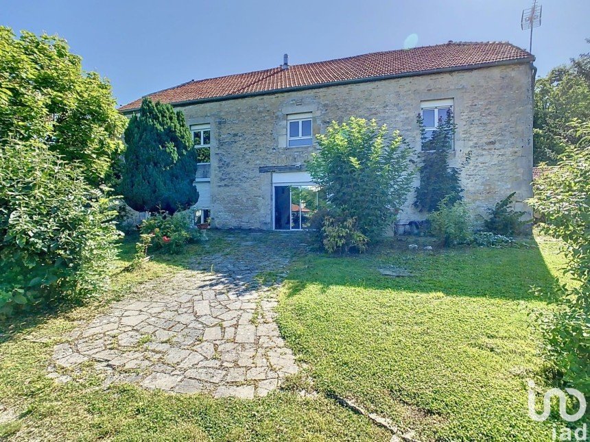 House 7 rooms of 248 m² in Chaumont (52000)