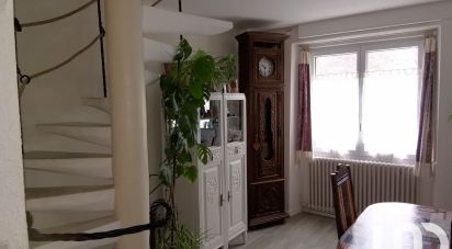 House 6 rooms of 120 m² in Luzeret (36800)