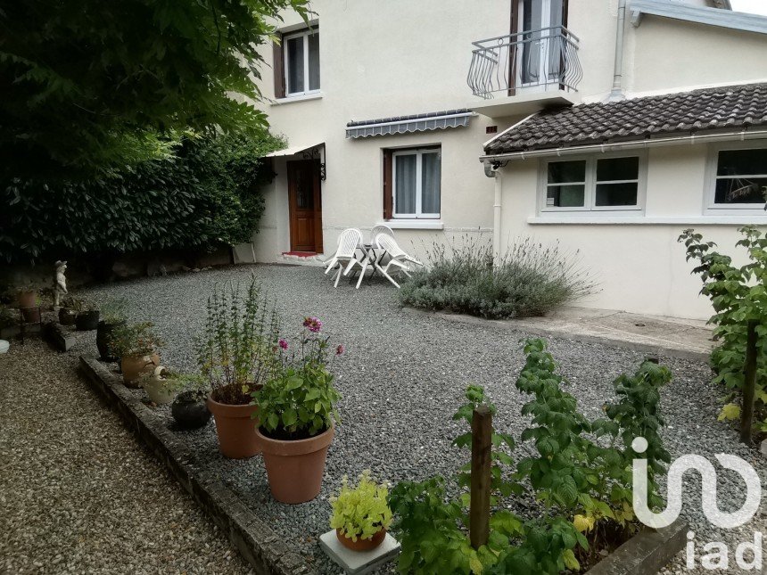 Maison 6 pièces de 120 m² à Luzeret (36800)