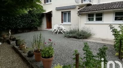 House 6 rooms of 120 m² in Luzeret (36800)