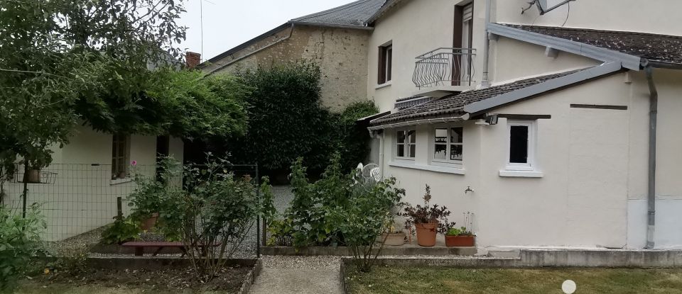 Maison 6 pièces de 120 m² à Luzeret (36800)