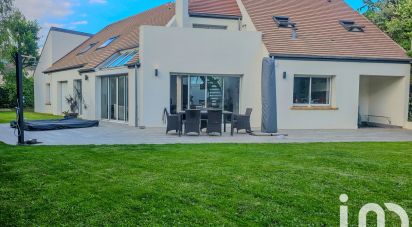 Architect house 9 rooms of 240 m² in Guermantes (77600)