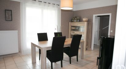 Maison 4 pièces de 108 m² à Omey (51240)