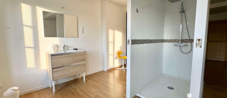 Maison 7 pièces de 260 m² à Vendresse (08160)