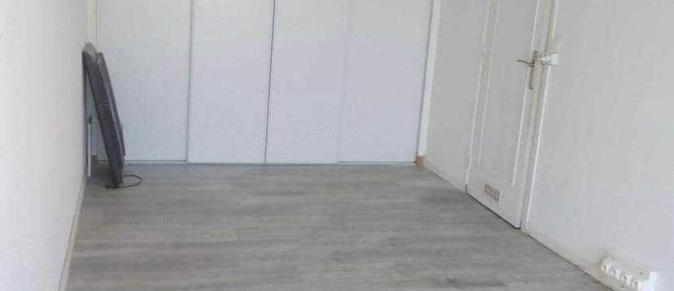 Apartment 2 rooms of 58 m² in Valenciennes (59300)