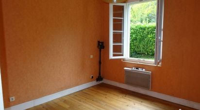 House 5 rooms of 98 m² in Idaux-Mendy (64130)