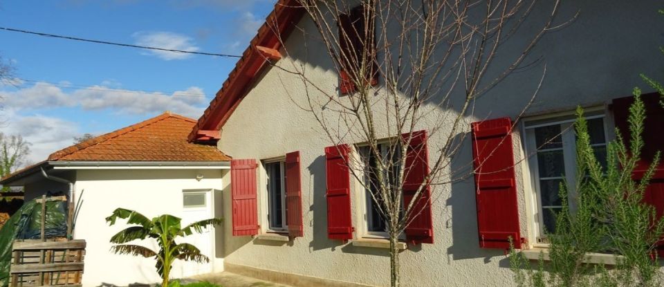 House 5 rooms of 98 m² in Idaux-Mendy (64130)