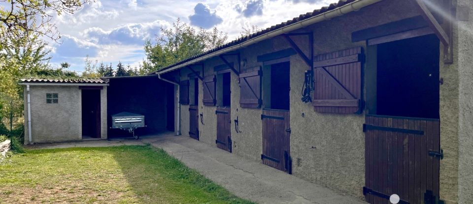 Maison de village 8 pièces de 182 m² à Villers-sur-Coudun (60150)