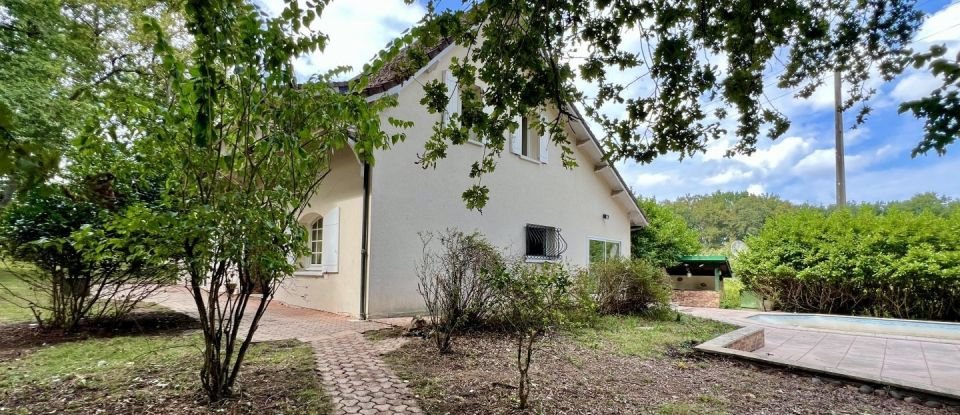 Maison 6 pièces de 164 m² à Martillac (33650)