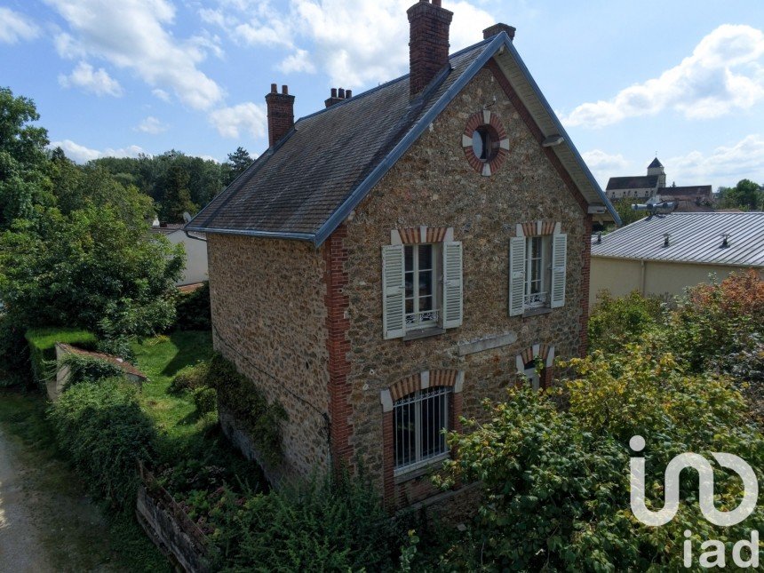 Maison 5 pièces de 125 m² à Congis-sur-Thérouanne (77440)