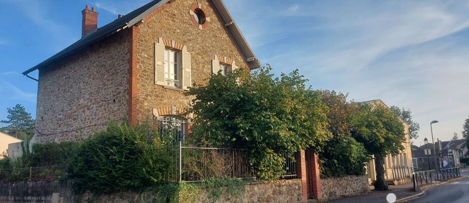 Maison 5 pièces de 125 m² à Congis-sur-Thérouanne (77440)