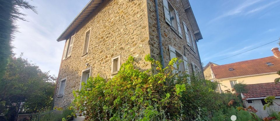 Maison 5 pièces de 125 m² à Congis-sur-Thérouanne (77440)