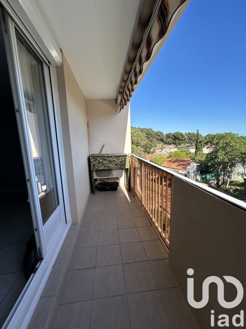 Appartement 3 pièces de 65 m² à Toulon (83200)