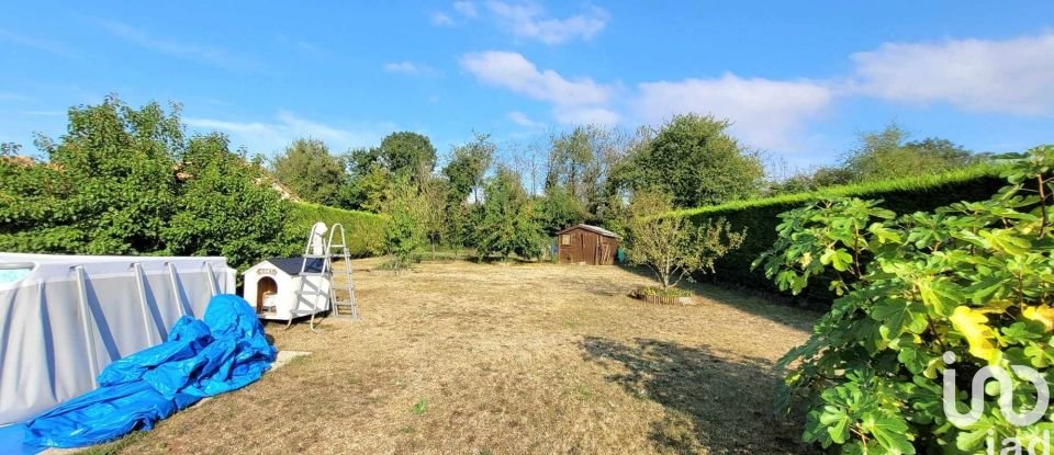 Maison traditionnelle 5 pièces de 124 m² à Aslonnes (86340)