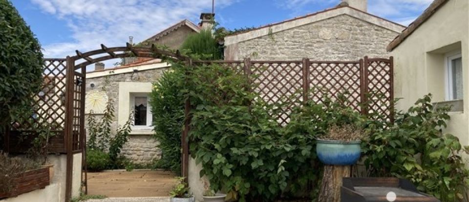 Maison 4 pièces de 131 m² à Bourcefranc-le-Chapus (17560)