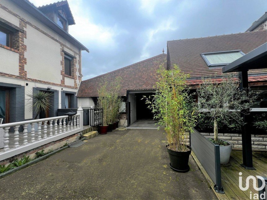 Maison 6 pièces de 167 m² à Rouen (76100)