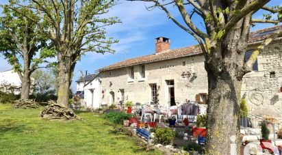 Longere 6 rooms of 160 m² in Le Puy-Notre-Dame (49260)