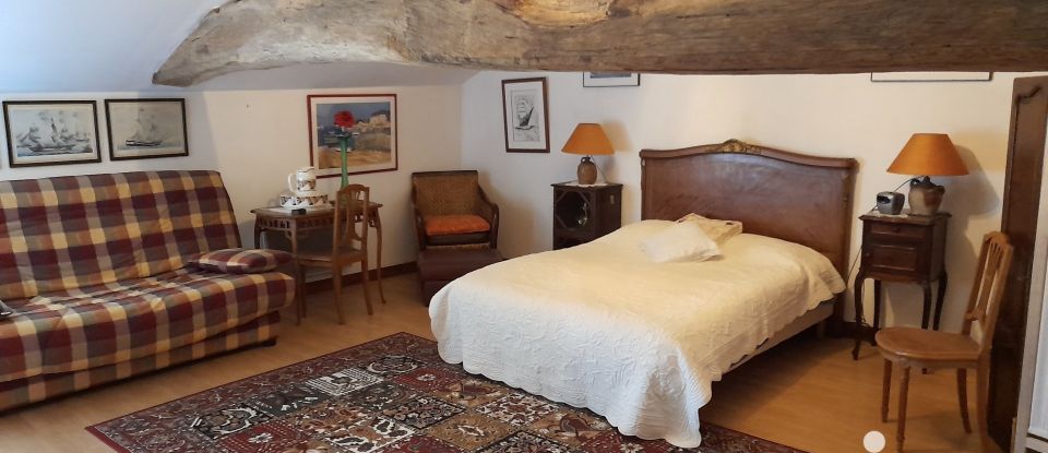 Longere 6 rooms of 160 m² in Le Puy-Notre-Dame (49260)