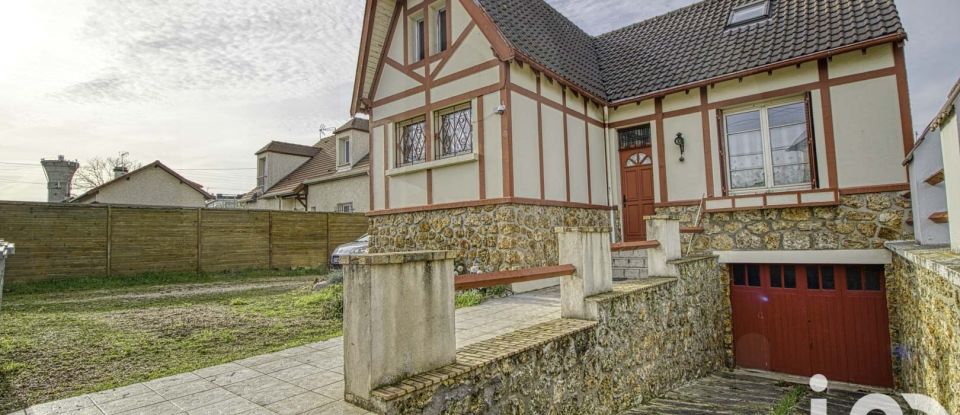 Maison 6 pièces de 130 m² à Aubergenville (78410)