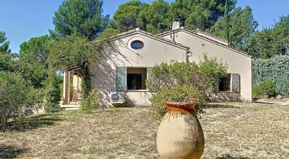 Traditional house 6 rooms of 150 m² in Mérindol (84360)