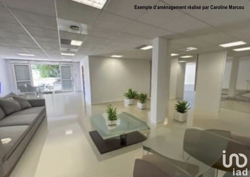 Business premises of 98 m² in Nîmes (30900)