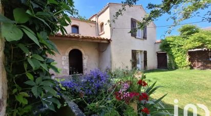 Village house 7 rooms of 220 m² in Salles-sur-Mer (17220)