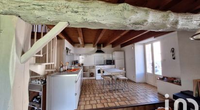 Maison de village 7 pièces de 220 m² à Salles-sur-Mer (17220)