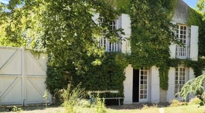 Longere 7 rooms of 180 m² in Lagord (17140)