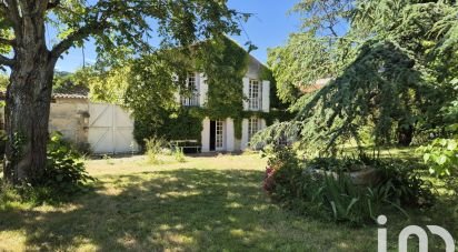 Longere 7 rooms of 180 m² in Lagord (17140)