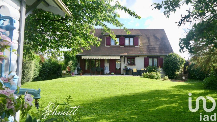 Maison traditionnelle 7 pièces de 160 m² à Ézy-sur-Eure (27530)