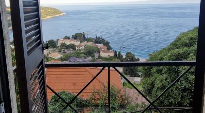 Maison 2 pièces de 50 m² à Roquebrune-Cap-Martin (06190)