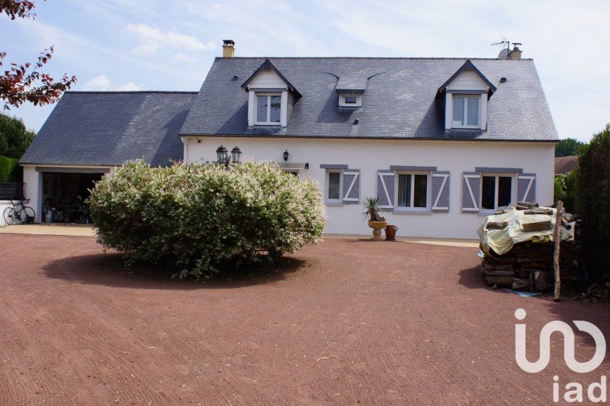 Maison traditionnelle 7 pièces de 158 m² à Caudan (56850)