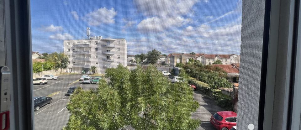 Appartement 2 pièces de 48 m² à Bordeaux (33800)