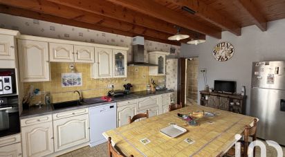 Country house 10 rooms of 245 m² in Nieul-sur-l'Autise (85240)