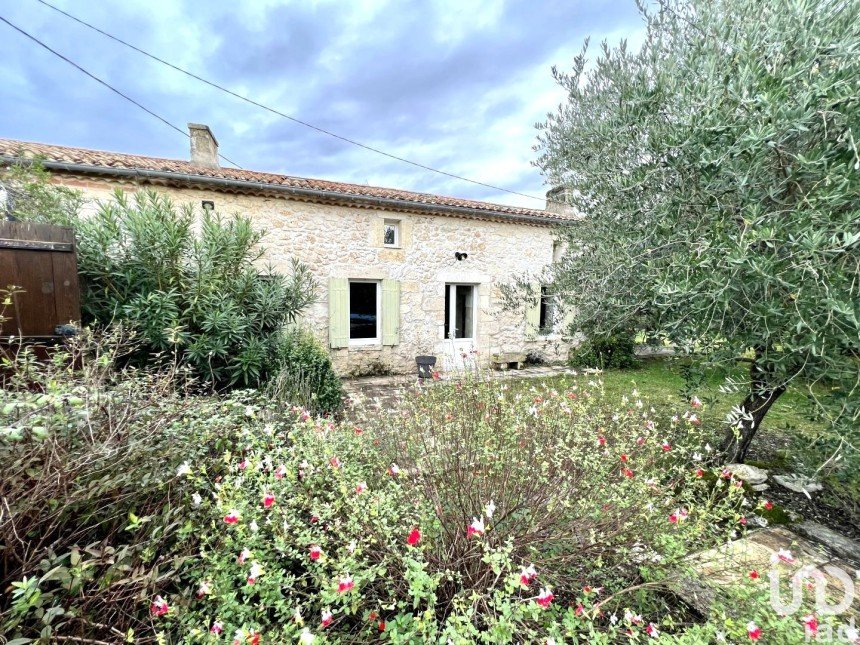 House 5 rooms of 155 m² in Périssac (33240)