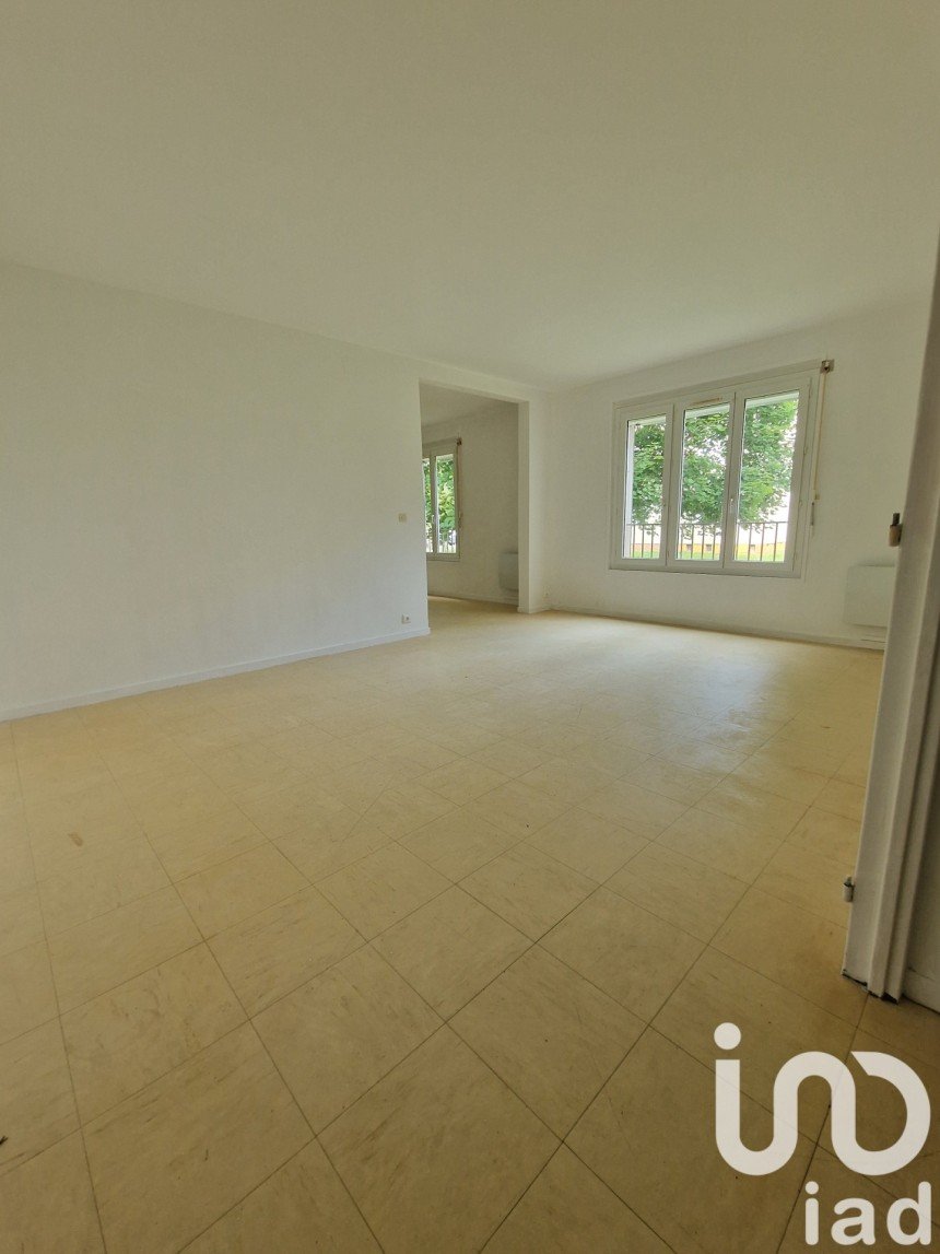 Appartement 4 pièces de 80 m² à Saint-Mammès (77670)